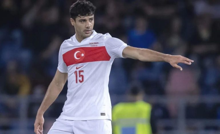 Süper Lig devi, Ozan Kabak için harekete geçti