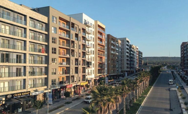 Sur Yapı Antalya’da 25000 kişi yaşıyor