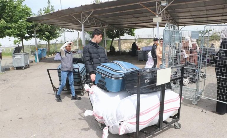 Suriyelilerin Ülkelerine Dönüşü Başladı