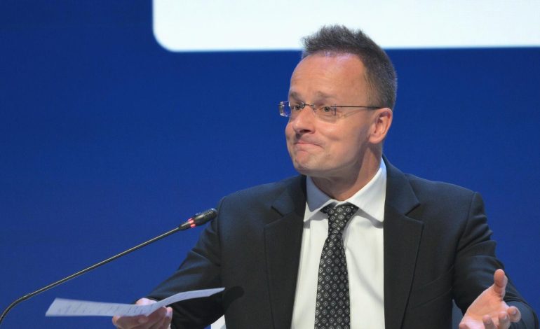 Szijjarto: Avrupa Komisyonu’nun Rusya’dan enerji almayı reddetme planı büyük bir hata