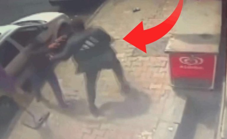 Takside unutulan eşyası yüzünden yoldan geçeni öldürdü