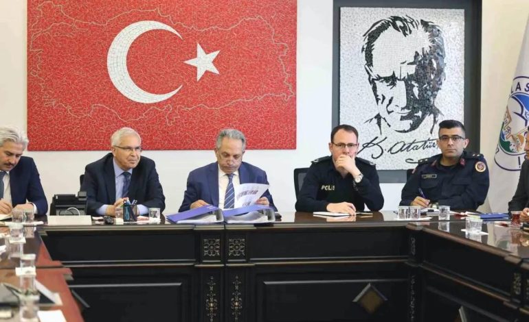 Talas Belediyesi’nde Kırsal Mahalleler Toplantısı Yapıldı