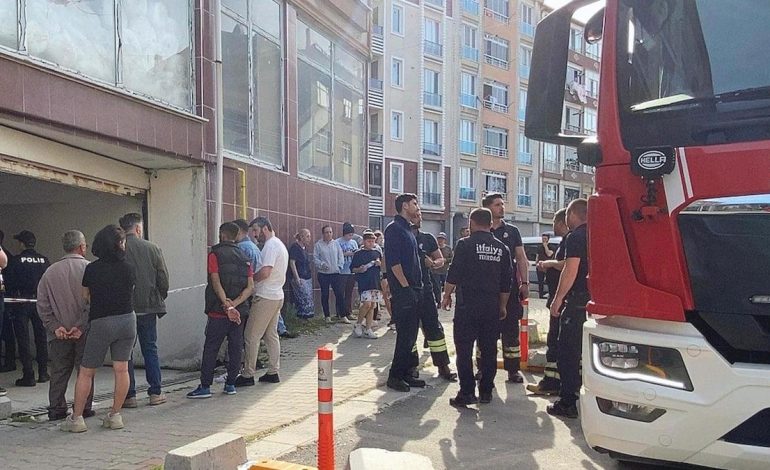 Tamir etmek istediği otomobili sonu oldu