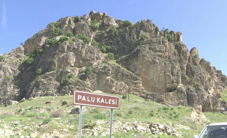 Tarihi Palu Kalesi’nde arkeolojik kazılar başladı