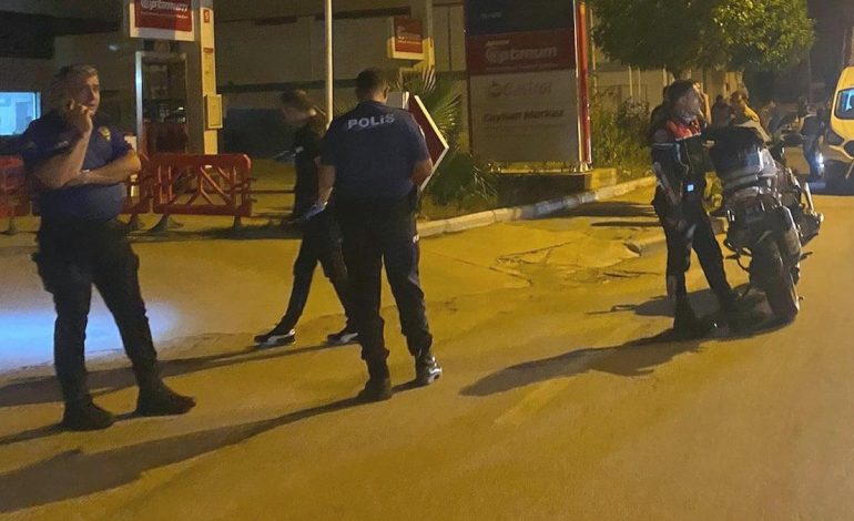 Tartıştığı eski kocasını sokak ortasında ayağından vurdu