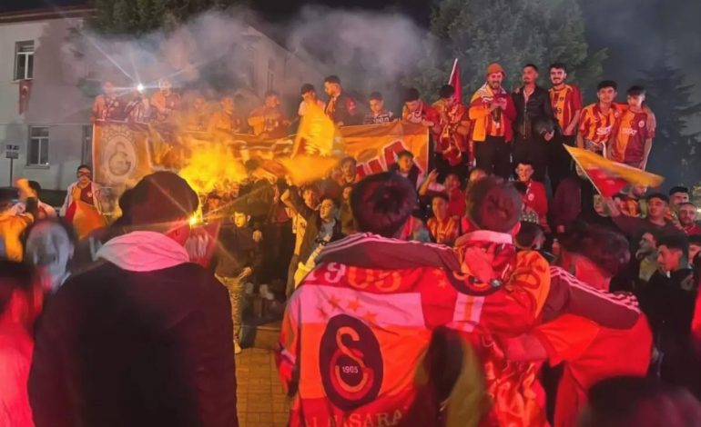 Tavşanlı’da Galatasaray Şampiyonluğu Coşkuyla Kutlandı
