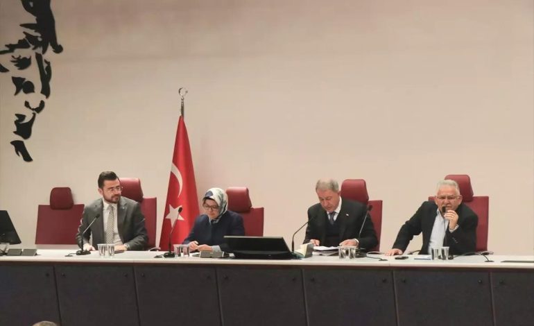 TBMM Milli Savunma Komisyonu Başkanı Akar, Kayseri’de konuştu Açıklaması