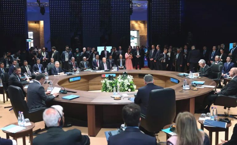 TDT Budapeşte Gayriresmi Zirvesi Bildirisi’nde, KKTC’nin Türk dünyasının ayrılmaz parçası olduğu vurgulandı