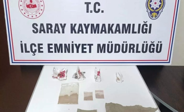Tekirdağ’da Uyuşturucu Operasyonu: 19 Gram Eroin ve Peçeteye Emdirilmiş Uyuşturucu Ele Geçirildi