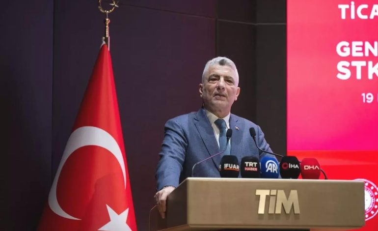 Ticaret Bakanı Bolat, 19 Mayıs çerçevesinde genç girişimcilerle bir araya geldi Açıklaması
