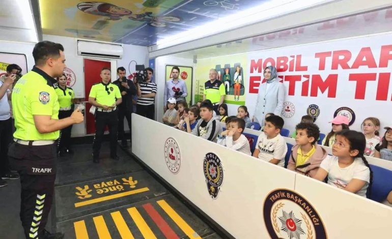 Trafik Haftası’nda Çocuklara Trafik Bilinci Aşılandı