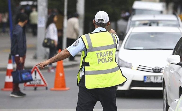 Trafikte bunları yapan sürücülere hapis cezası geliyor