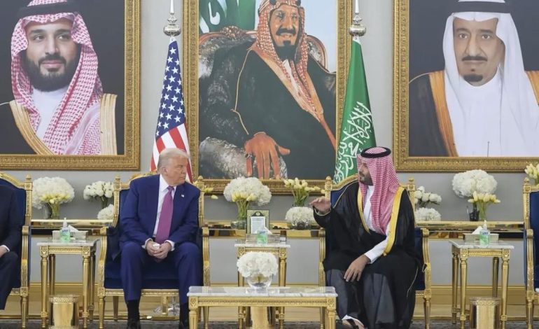 Trump ve Veliaht Prens Selman’dan Tarihi Görüşme