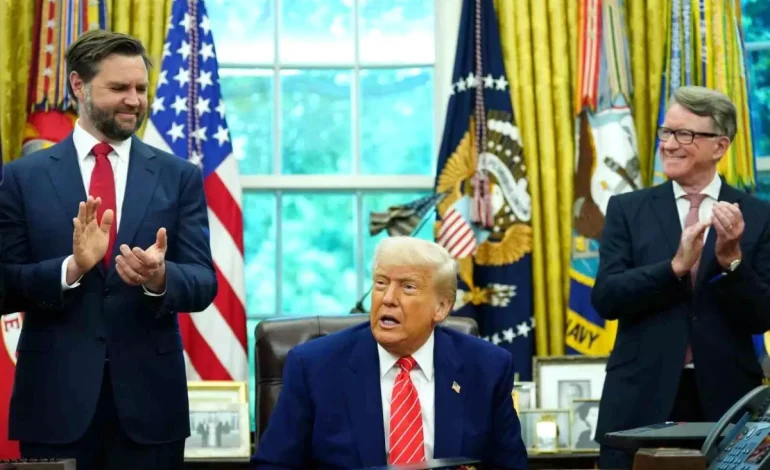 Trump’tan ABD-İngiltere Ticaret Anlaşması