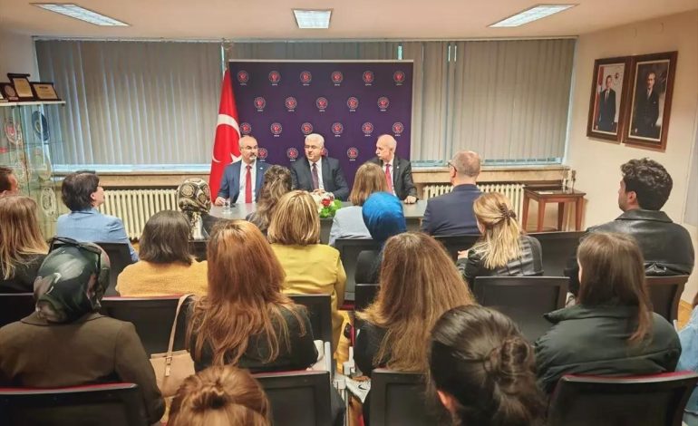 TÜ Heyeti Sofya Büyükelçisi’ni Ziyaret Etti