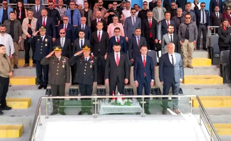 Tunceli Valisi Tekbıyıkoğlu Merkeze Alındı