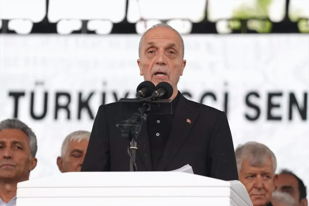 TÜRK-İŞ, 1 Mayıs’ı Kartal’da Kutladı