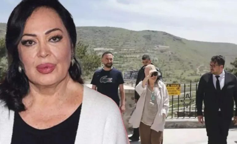Türkan Şoray, 52 sene sonra Meryem Ana Kilisesi’ni ziyaret etti