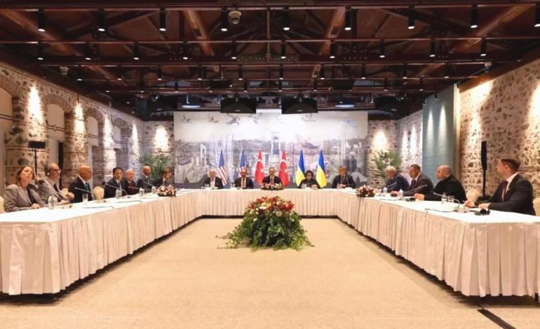 Üçlü Toplantı İstanbul’da Yapıldı