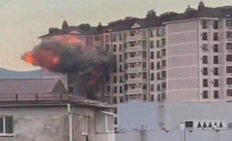 Ukrayna İHA’sı, Rusya’da apartman dairesini vurdu