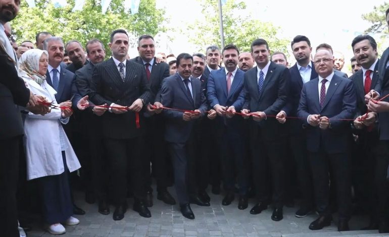 Ülkü Ocakları’nın Yeni Binaya Kavuştu