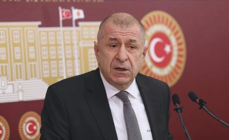 Ümit Özdağ hastaneye kaldırıldı