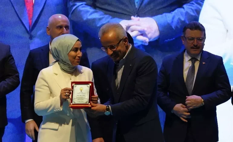 Uraloğlu: Hizmetlerimiz Oy Terazisine Koyulmalıydı