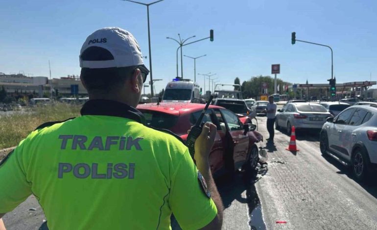 Uşak’ta zincirleme trafik kazası: 7 Yaralı