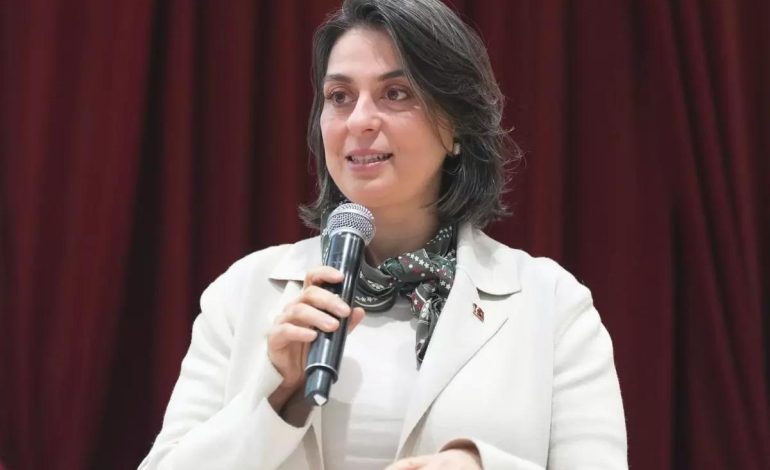Üsküdar Belediyesi’ne haciz geldi