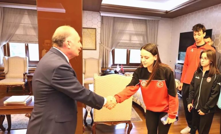 Vali Çalgan’dan Başarılı Sporculara Tebrik