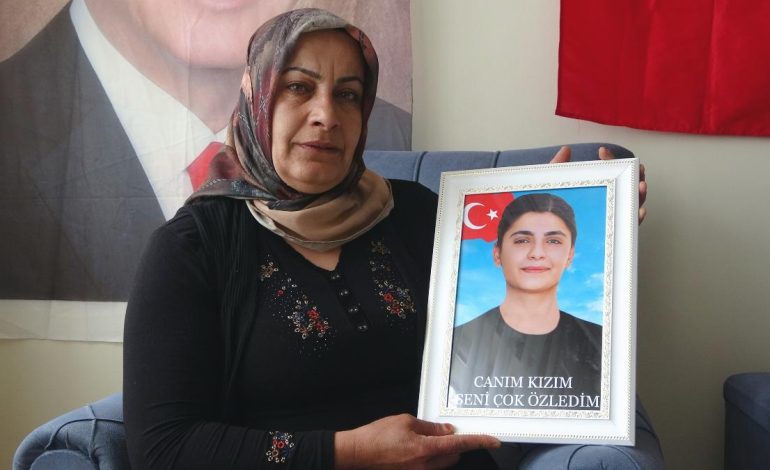 Van’da kızı dağa kaçırılan anne: Barışın kokusu çok güzel