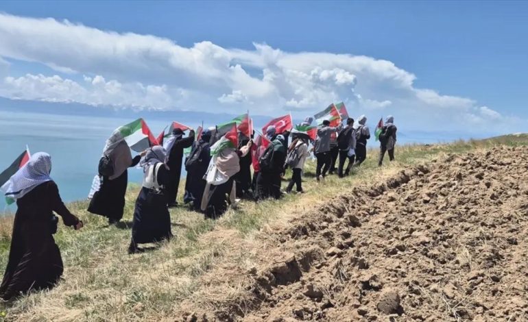 Van’dan Filistin’e Destek Tırmanışı