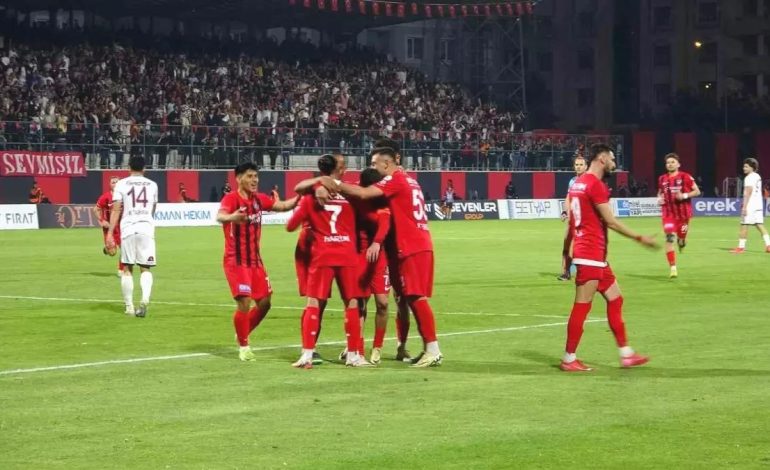 Vanspor FK, Elazığspor’u 4-1 Mağlup Etti