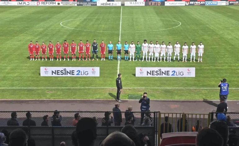 Vanspor FK, Karaman FK’yi 4-1 Yendi