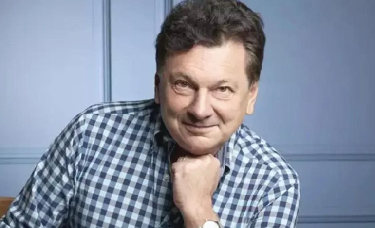 Vedat Milor 7 yıl sonra aynı soruyu sordu, bu kez işin içine matematik girdi