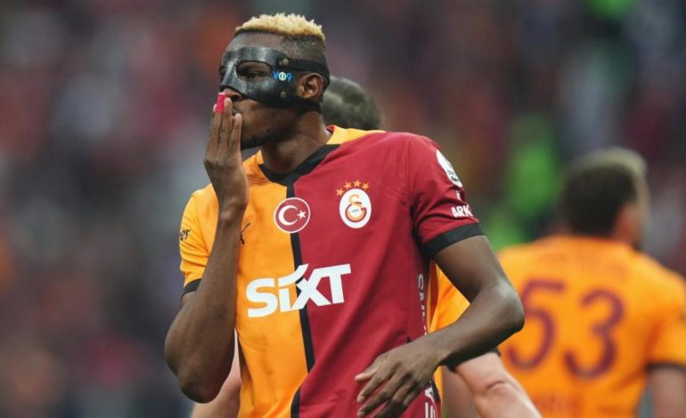 Victor Osimhen’den gece yarısı paylaşımı