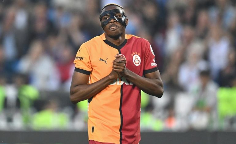 Victor Osimhen’den şampiyonluk mesajı: Dans ayakkabılarınızı giyin