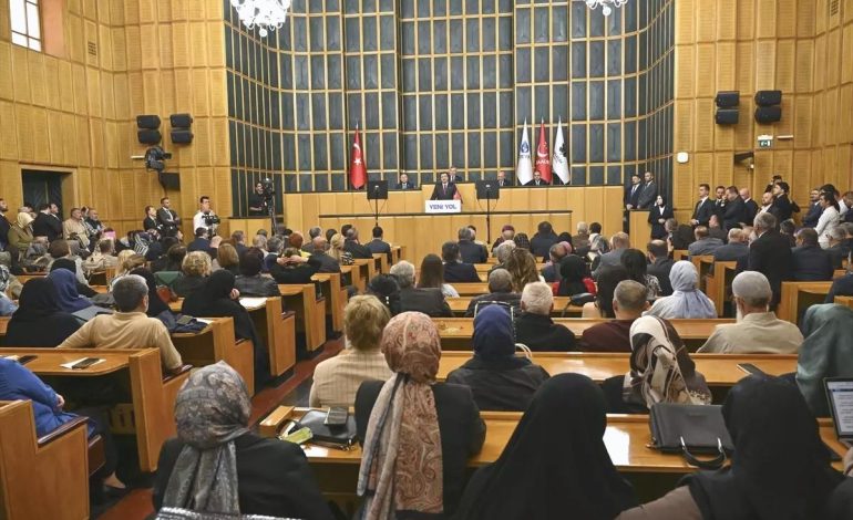 Yeni Yol Partisi’nden gençler ve tarım hakkında eleştiriler