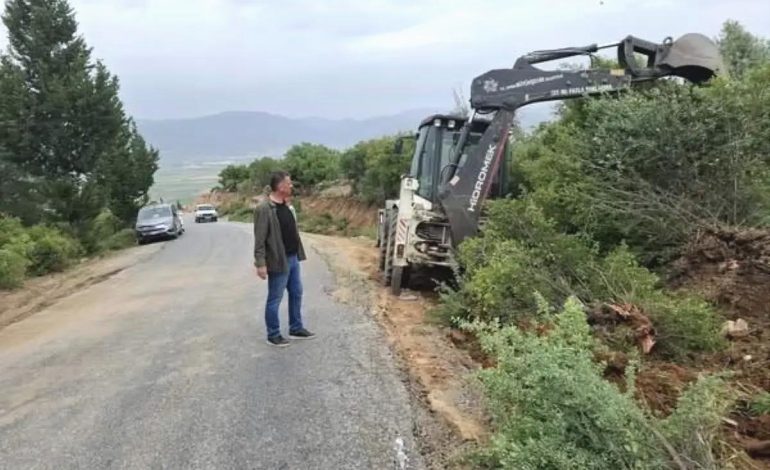 Yenipazar’da Yol Genişletme Çalışmaları Hızla Devam Ediyor