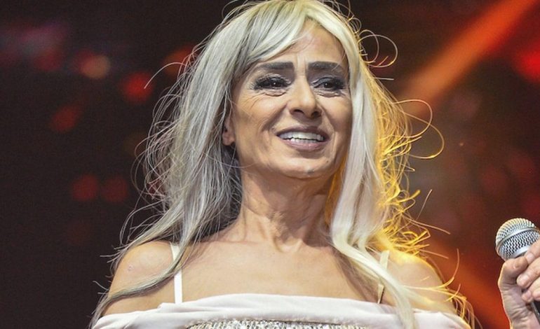 Yıldız Tilbe, Maradona’nın ölümünü yeni öğrendi