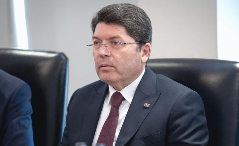 Yılmaz Tunç: Zafer Partisi Gençlik Kolları Başkanlığı’nın paylaşımıyla ilgili soruşturma başlatıldı