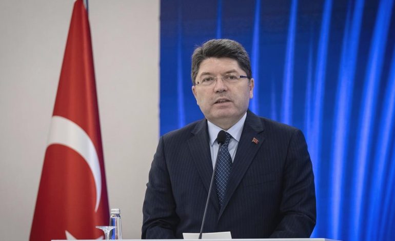 Yılmaz Tunç’tan infaz düzenlemesine ilişkin dezenformatif haberlere tepki