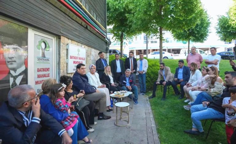 Yılmaz’a Batıkent’te yoğun ilgi