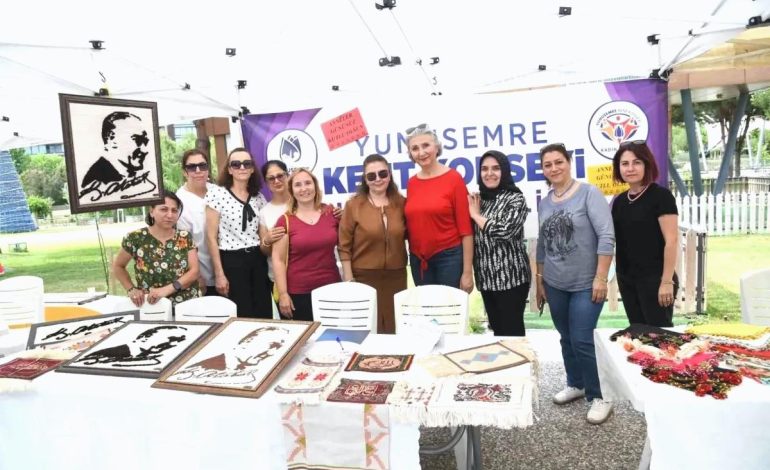 Yunusemre’de Anneler Günü Özel El Emeği Ürünler Satışta