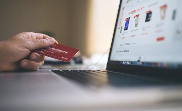 Yurt dışından alışveriş yaparken dikkat! Hem banka hem de kişisel verileriniz kaydediliyor