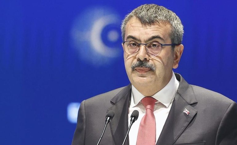 Yusuf Tekin: 12 yıllık zorunlu eğitimle ilgili talep oluşursa çalışmalarımızı yaparız