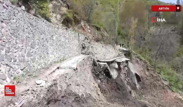 Yusufeli ilçesine yol yapımı sırasında heyelan meydana geldi