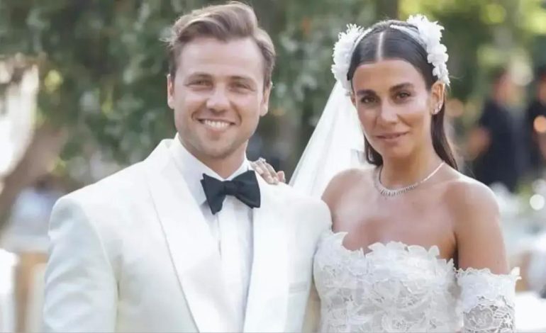 Zeynep Mayruk ve Tolga Sarıtaş bebeklerinin cinsiyetini açıkladı