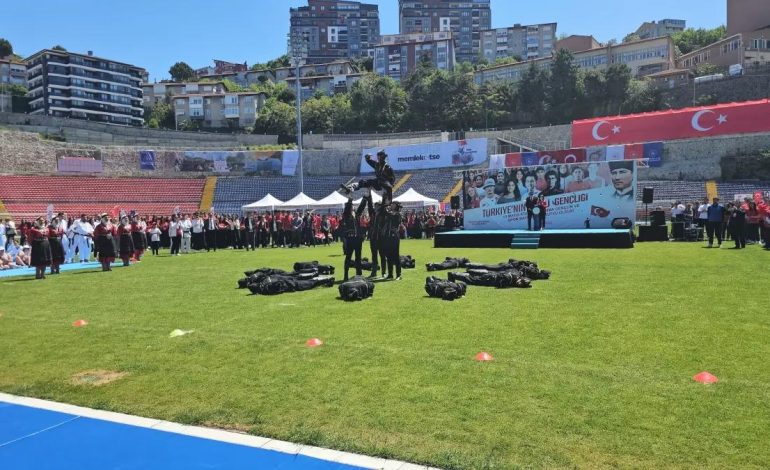 Zonguldak’ta Coşkulu 19 Mayıs Kutlaması